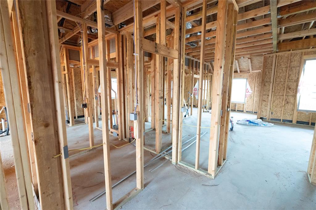 2217 Nw 170th Street Property Photo 12