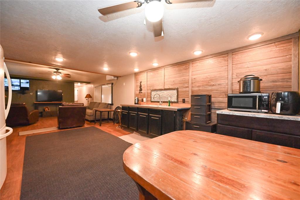 477 County Road 1398 Property Photo 5