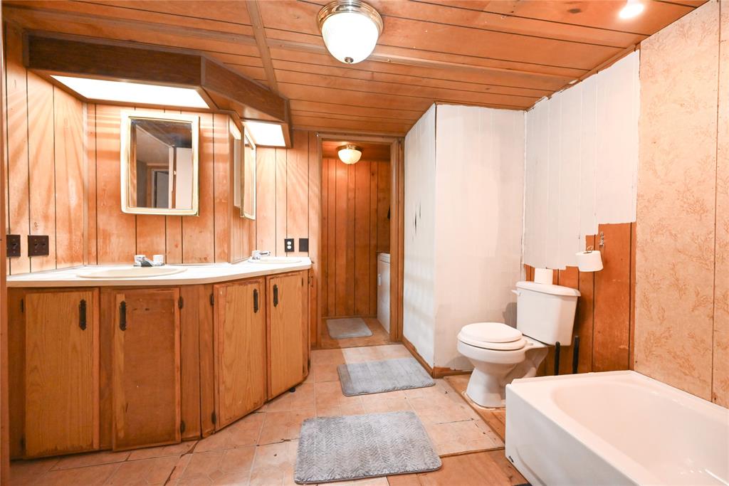 477 County Road 1398 Property Photo 10