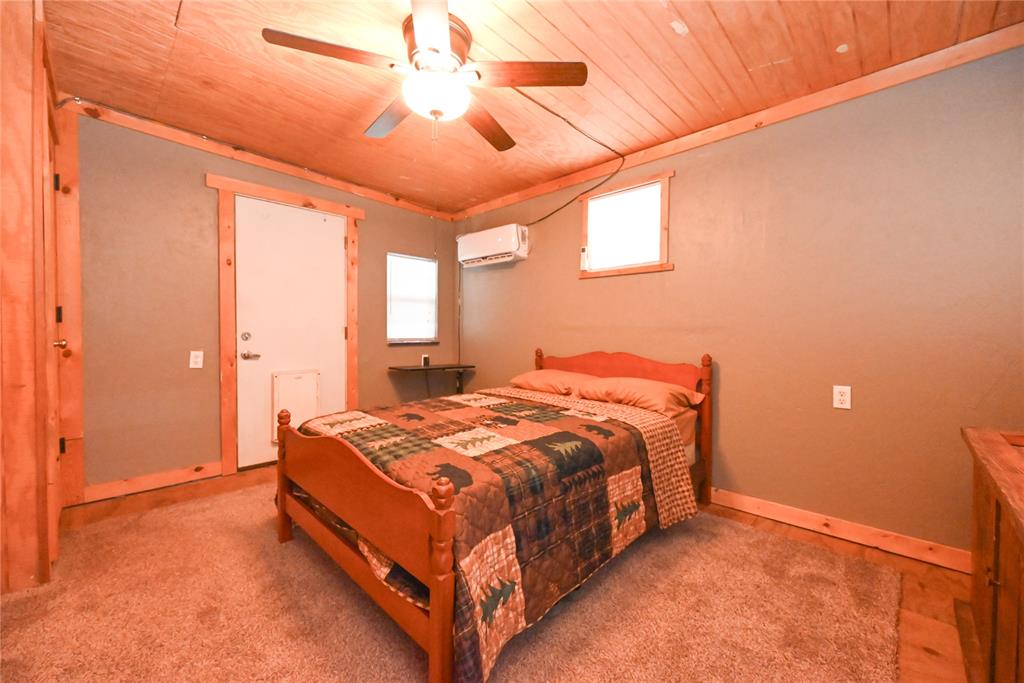 477 County Road 1398 Property Photo 11