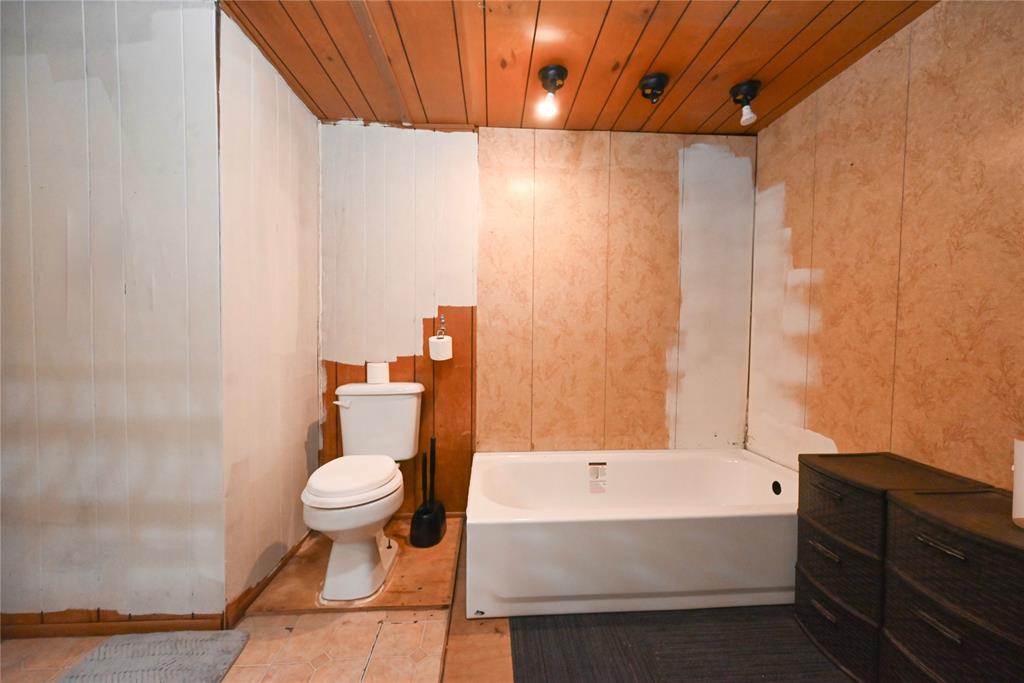 477 County Road 1398 Property Photo 13