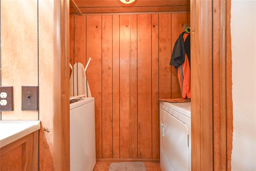 477 County Road 1398 Property Photo 14