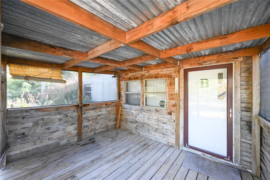 477 County Road 1398 Property Photo 17