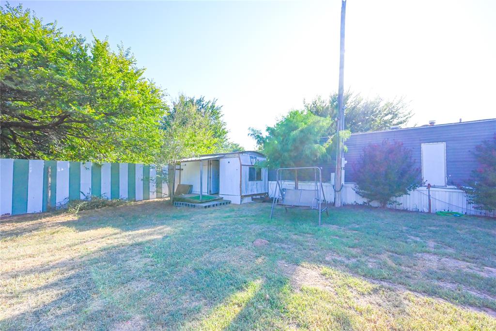 477 County Road 1398 Property Photo 18