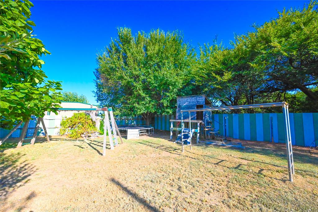 477 County Road 1398 Property Photo 20