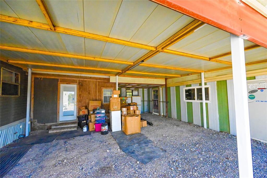 477 County Road 1398 Property Photo 25
