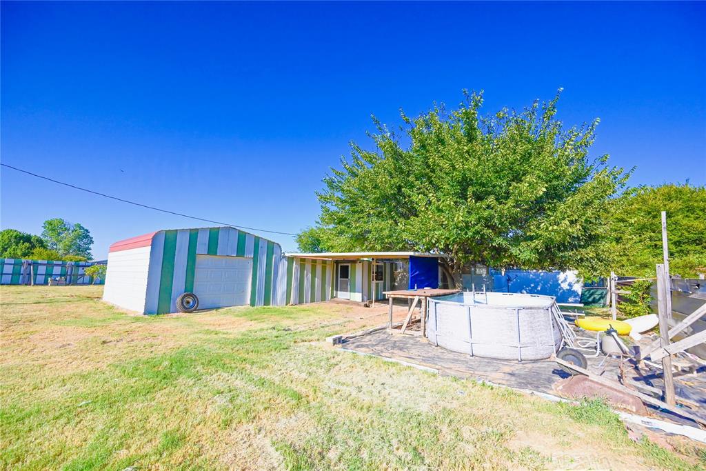 477 County Road 1398 Property Photo 31