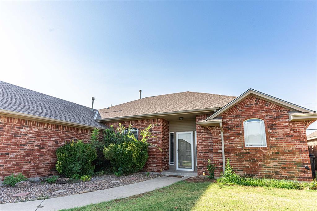 10820 Nw 37th Street Property Photo 4