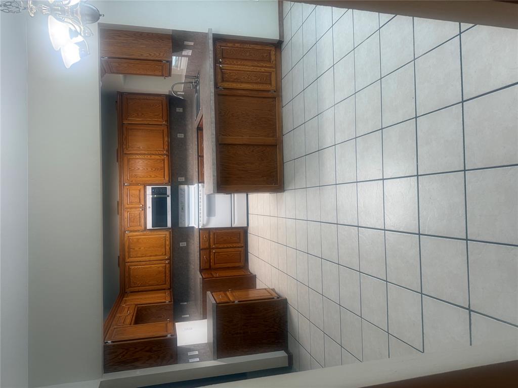 12513 Sw 14th Street Property Photo 3