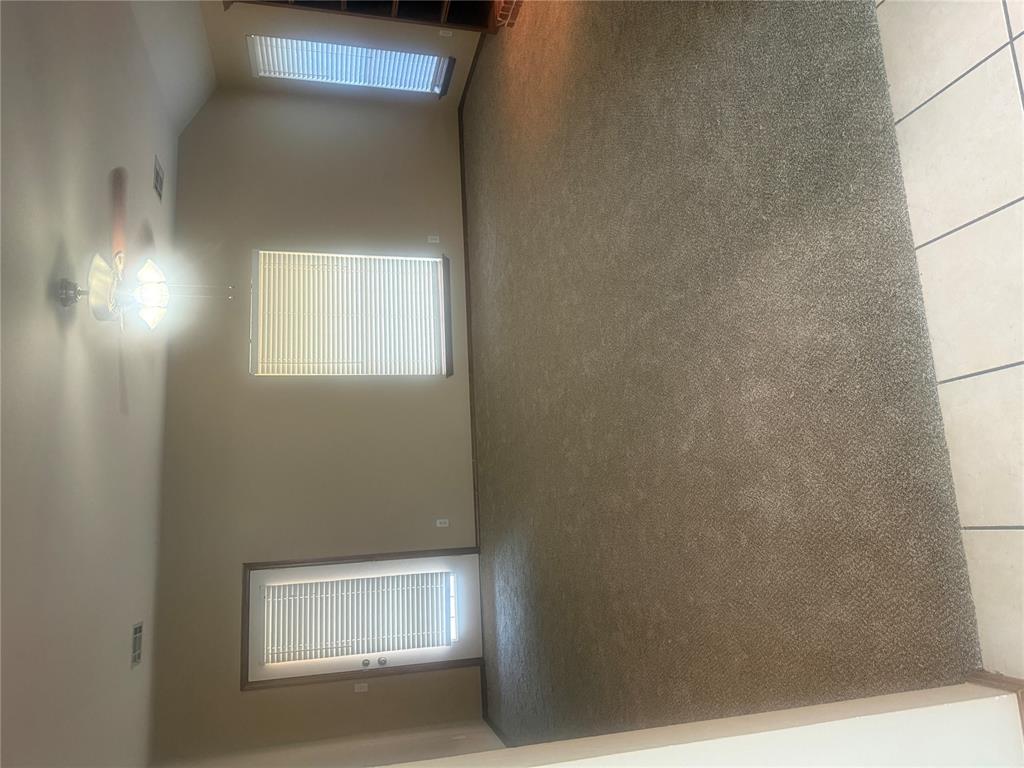 12513 Sw 14th Street Property Photo 5