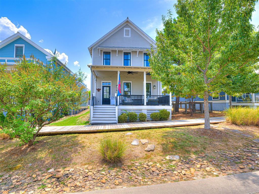 66 Boardwalk Avenue Property Photo 2