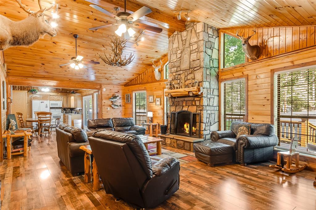 20 Woodland Circle Property Photo 4