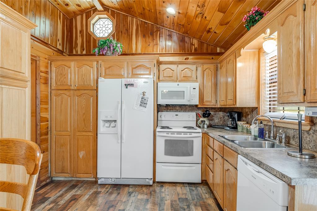 20 Woodland Circle Property Photo 6