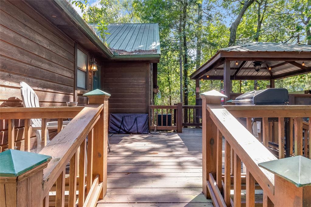 20 Woodland Circle Property Photo 17