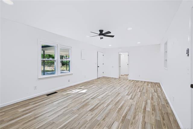 1244256 Property Photo 16