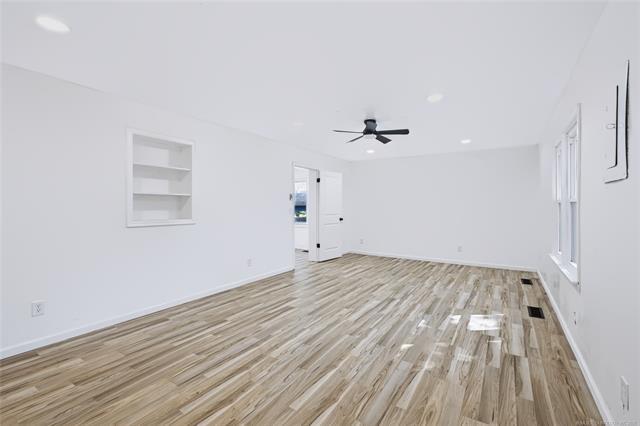 1244256 Property Photo 24