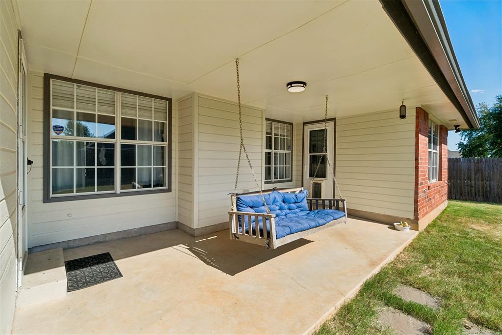 907 Ruby Lane Property Photo 34