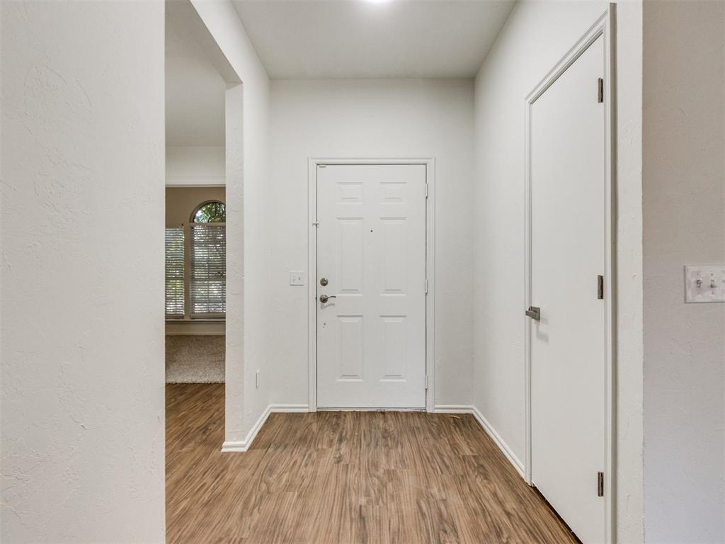 3413 Shona Way Property Photo 3
