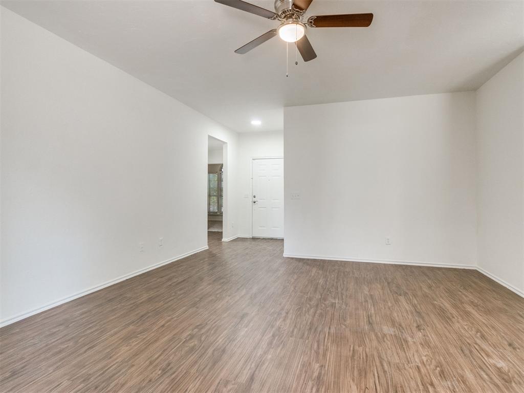 3413 Shona Way Property Photo 7