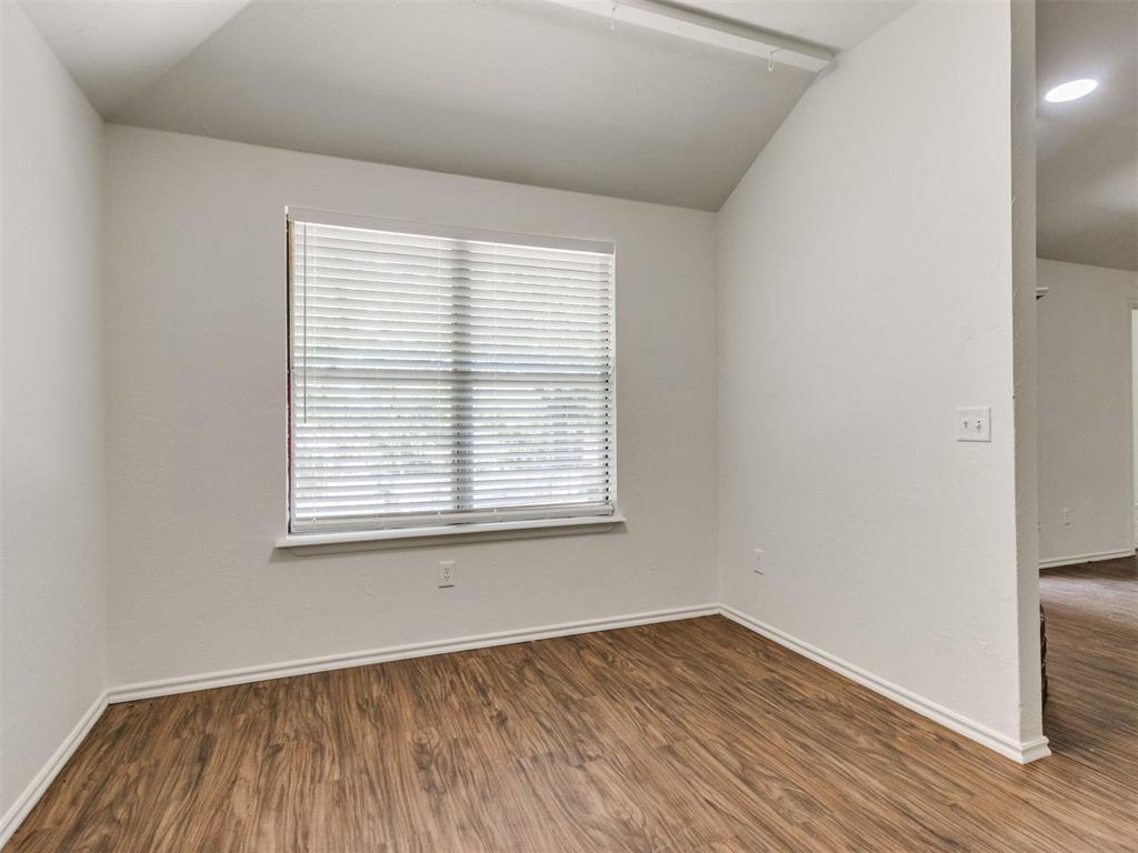 3413 Shona Way Property Photo 8