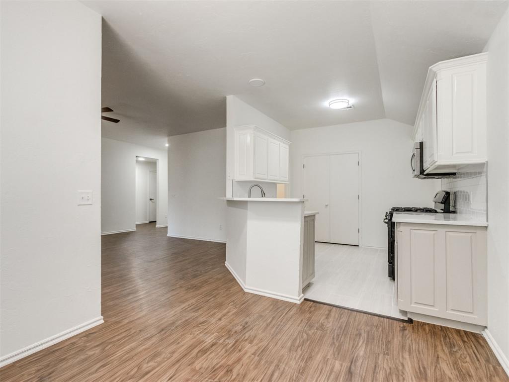 3413 Shona Way Property Photo 9