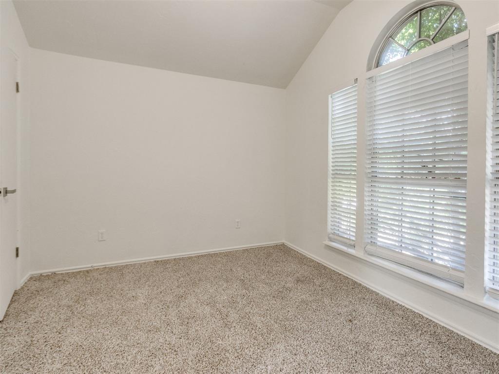 3413 Shona Way Property Photo 12