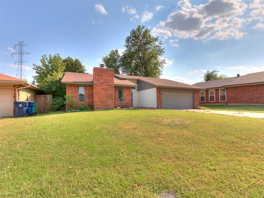 8208 N Crestline Court Property Photo 2