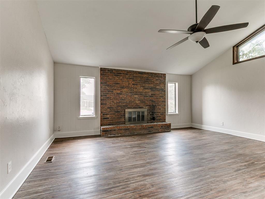 8208 N Crestline Court Property Photo 6