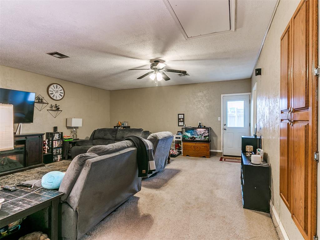 2125 Allenhurst Street Property Photo 15