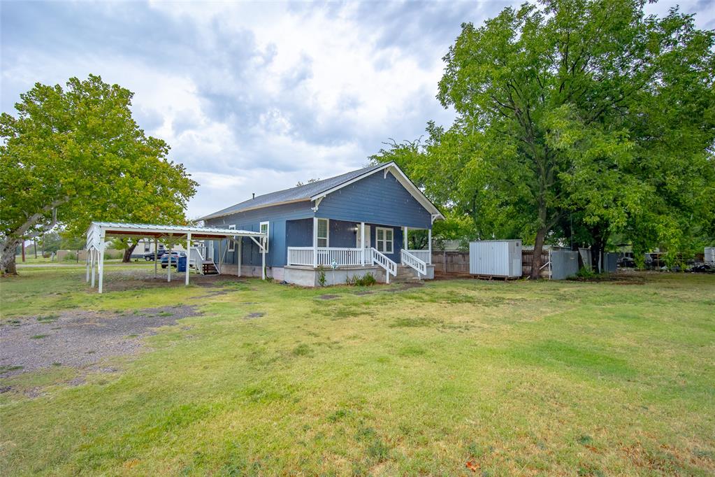 611 Sw 6th Street Property Photo 4