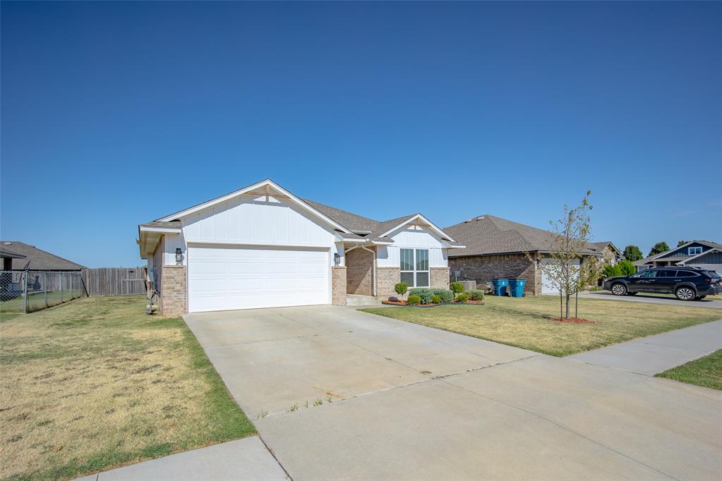 1731 Gladington Court Property Photo 2
