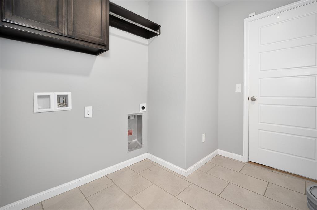 1731 Gladington Court Property Photo 28