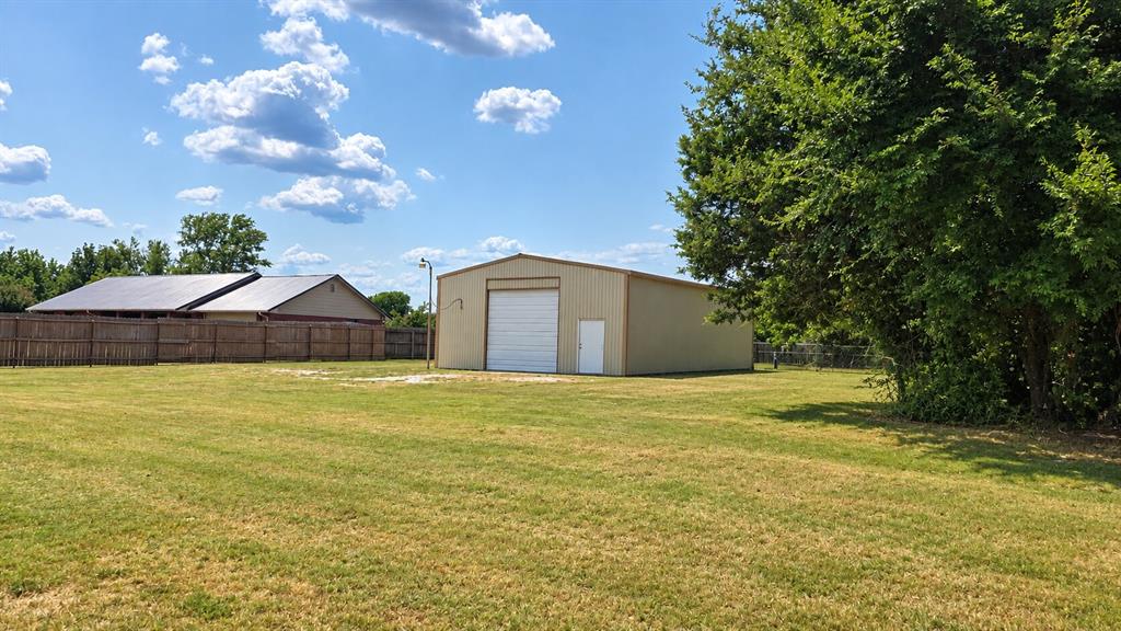 105 Viking Loop Property Photo 3