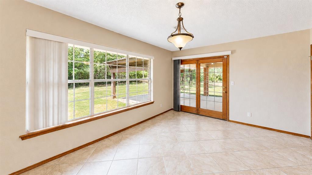 105 Viking Loop Property Photo 15