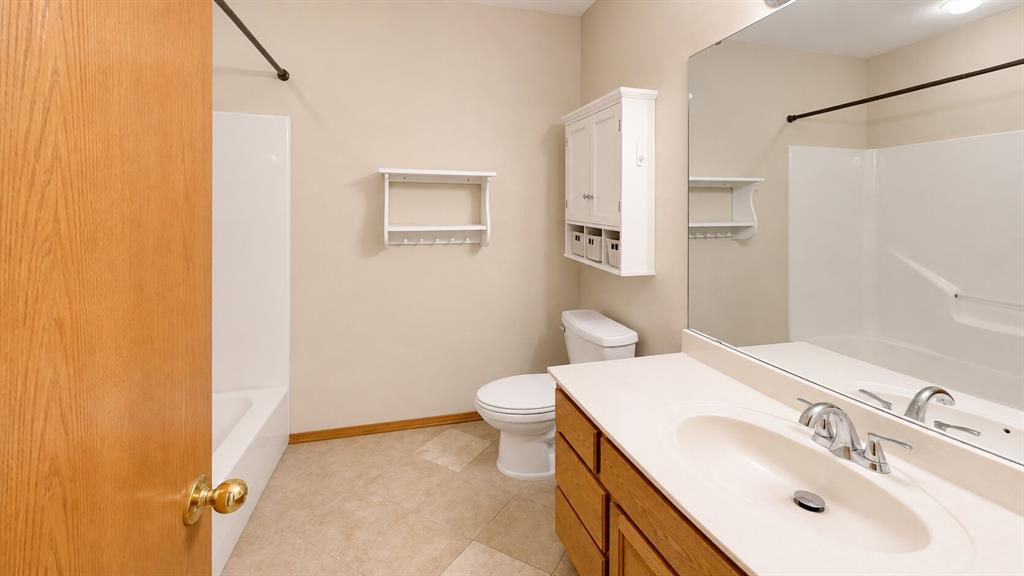 105 Viking Loop Property Photo 30