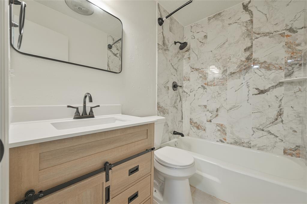 4005 N Oak Grove Drive Property Photo 21