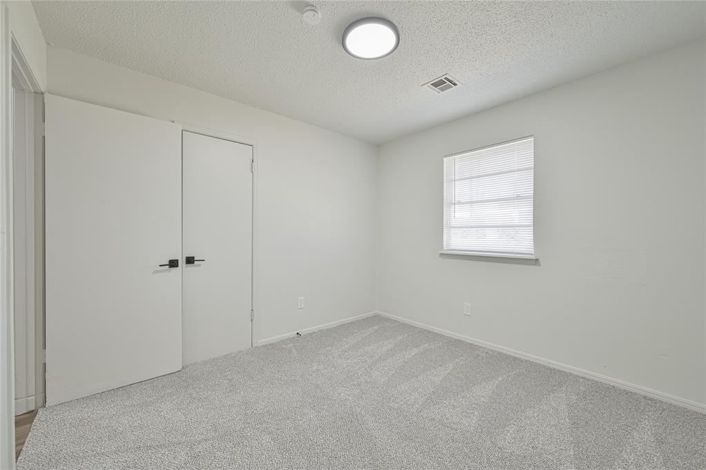 4005 N Oak Grove Drive Property Photo 23