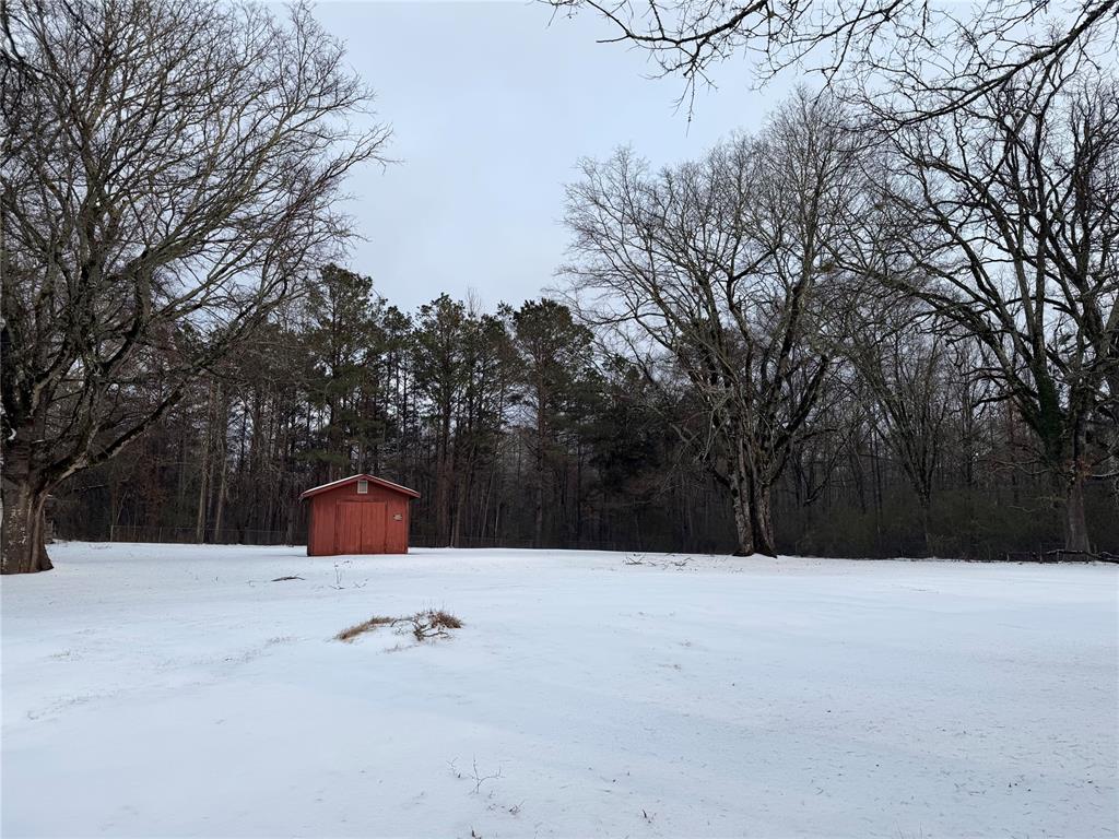1664 N Us Highway 259 Highway Property Photo 9