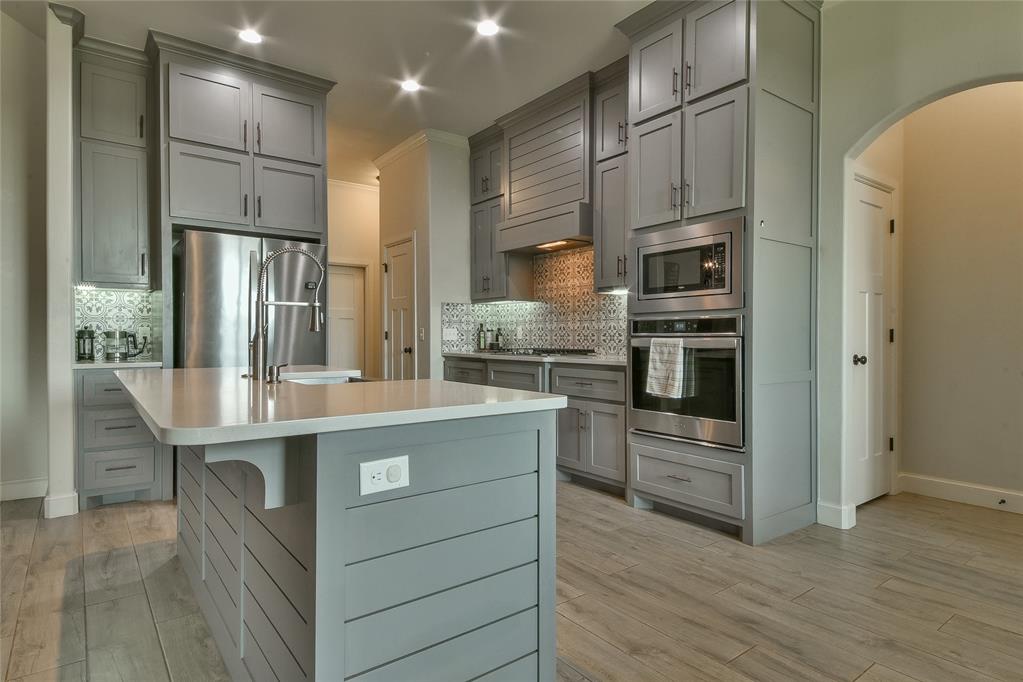 1208 N Wisteria Terrace Property Photo 6