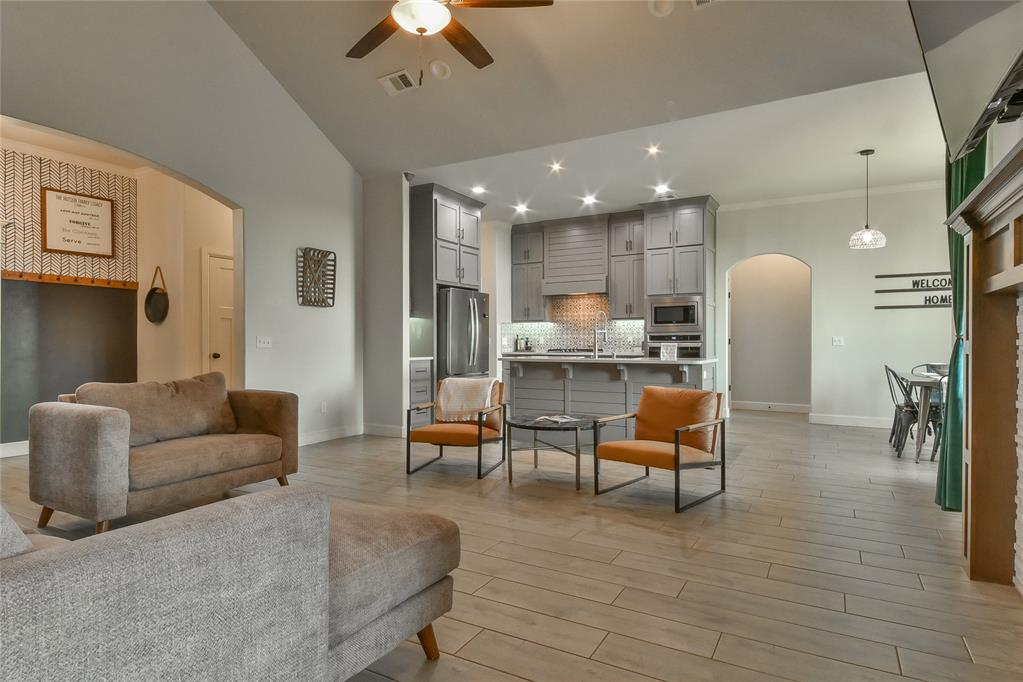 1208 N Wisteria Terrace Property Photo 11