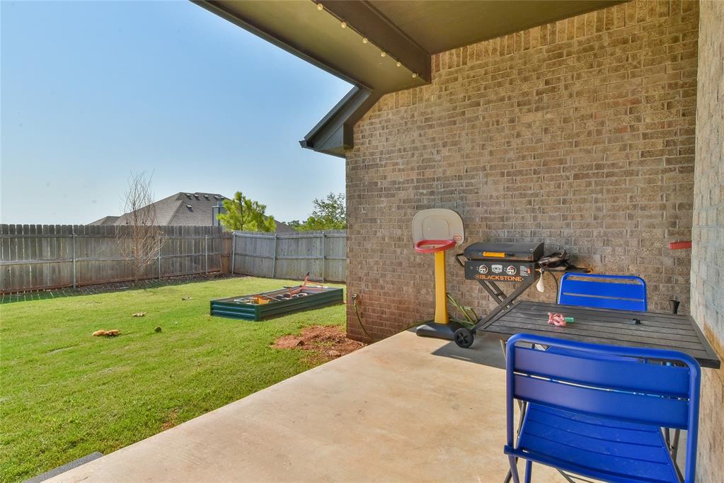 1208 N Wisteria Terrace Property Photo 35