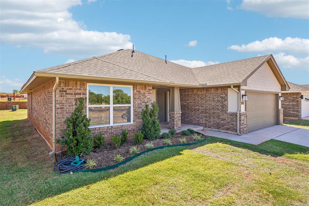 1804 Pin Cherry Lane Property Photo 2