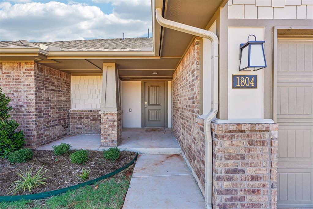 1804 Pin Cherry Lane Property Photo 3