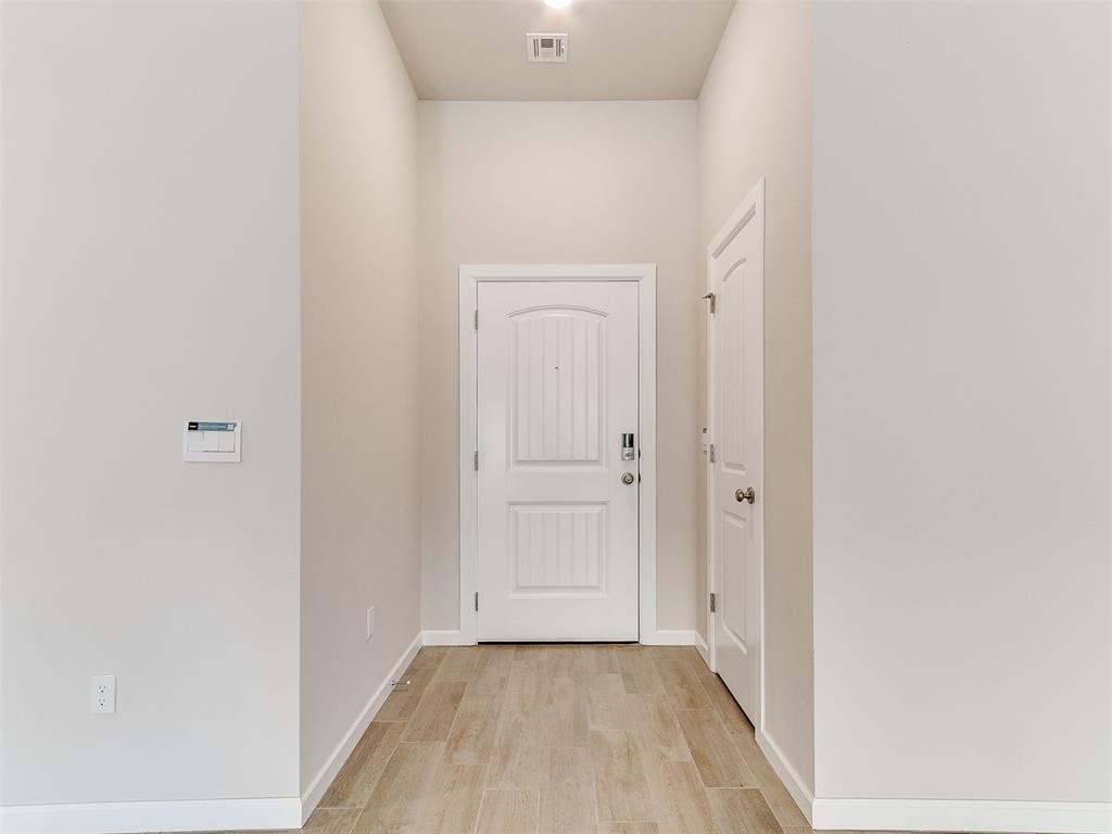 1804 Pin Cherry Lane Property Photo 4