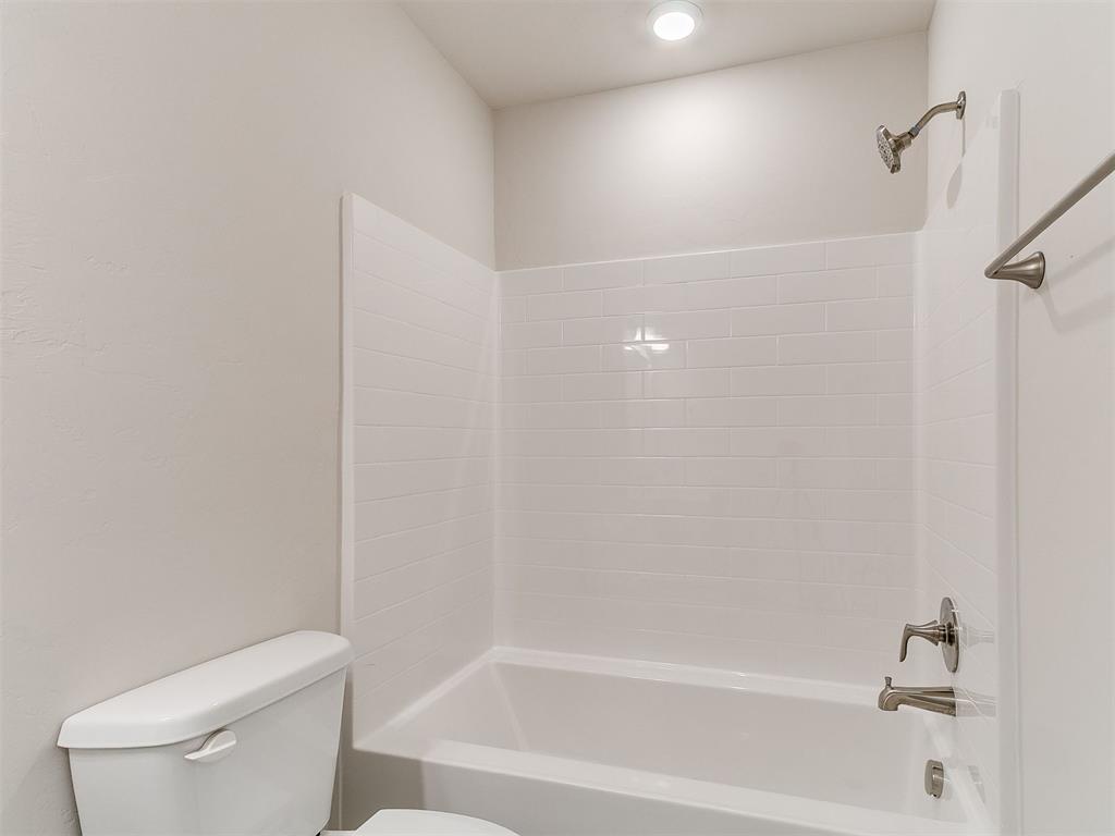 1804 Pin Cherry Lane Property Photo 19
