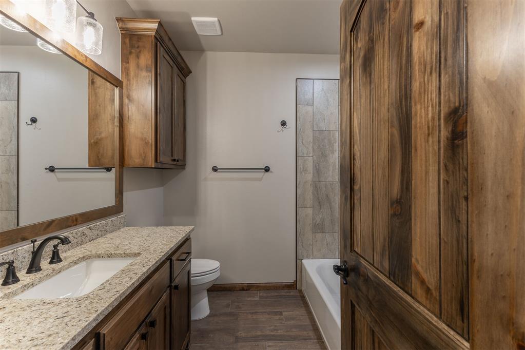 2433 Raven Circle Property Photo 25