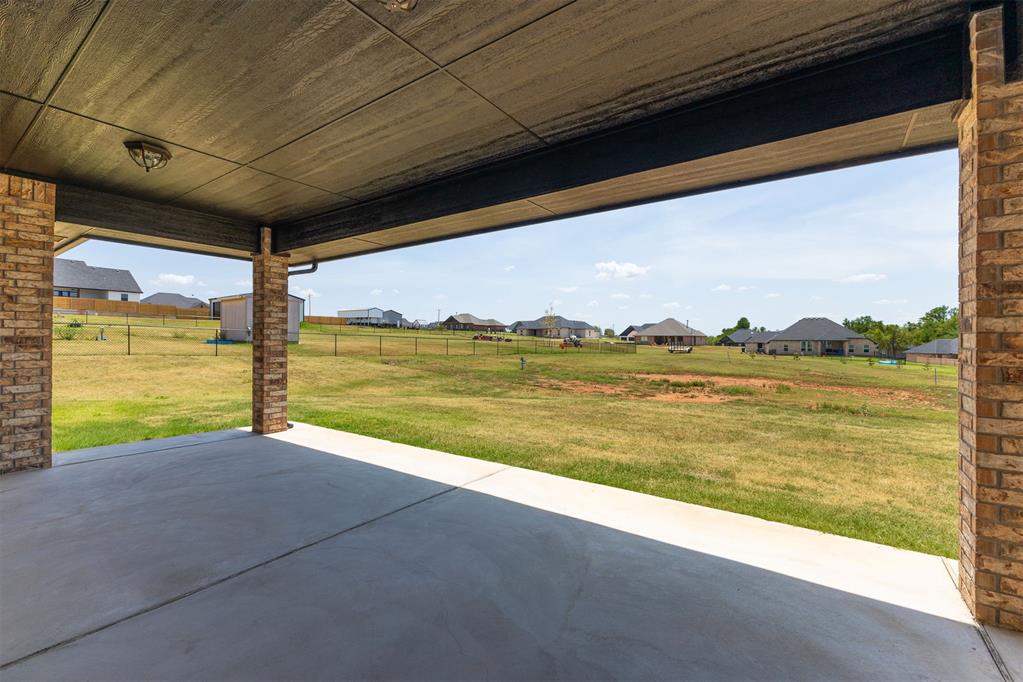 2433 Raven Circle Property Photo 31