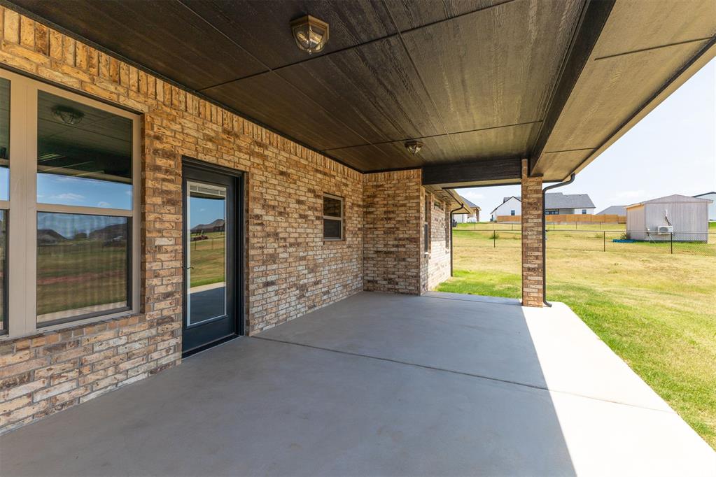 2433 Raven Circle Property Photo 32