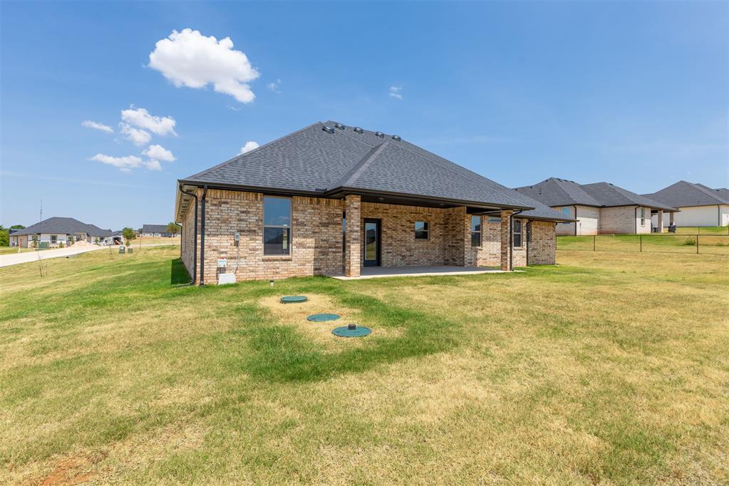2433 Raven Circle Property Photo 39