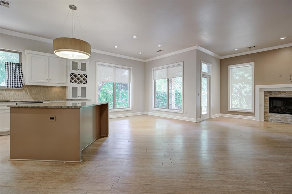17805 Griffin Gate Drive Property Photo 6